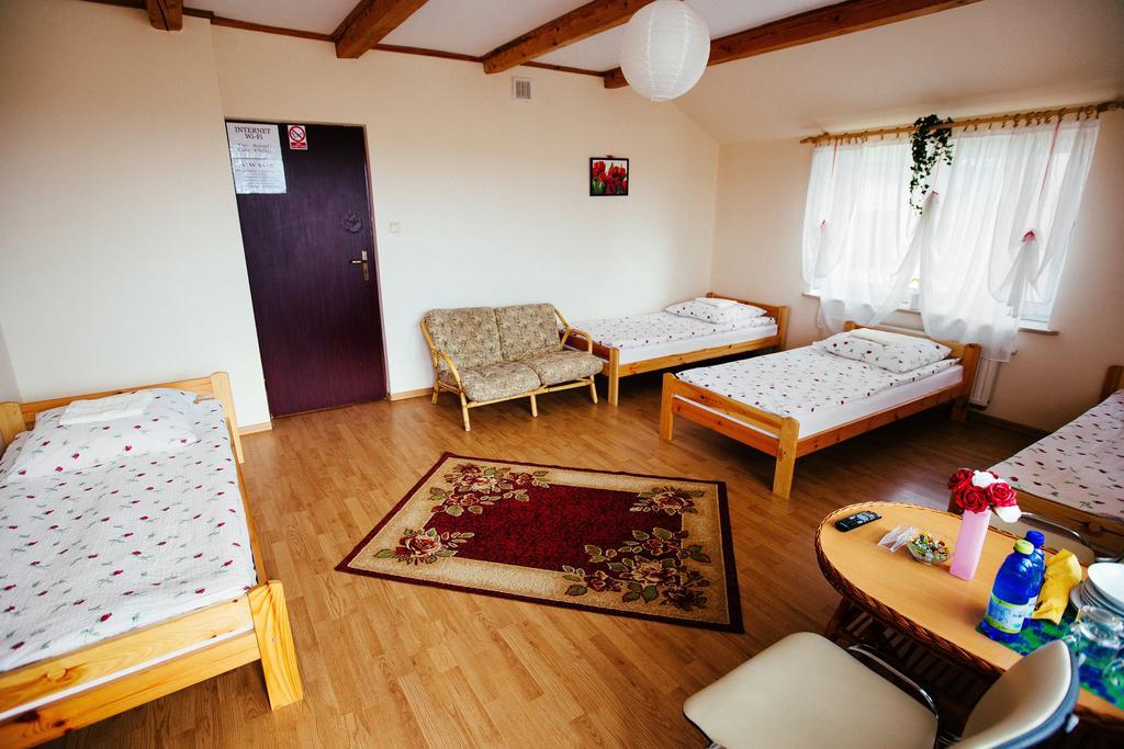 Tanie Noclegi 2 Kielce Ngoại thất bức ảnh