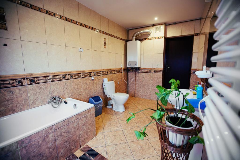 Tanie Noclegi 2 Kielce Ngoại thất bức ảnh